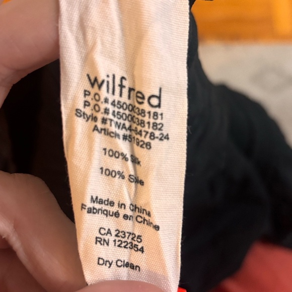 Aritzia Wilfred Jumpsuit silk + please read measurements - Picture 4 of 4